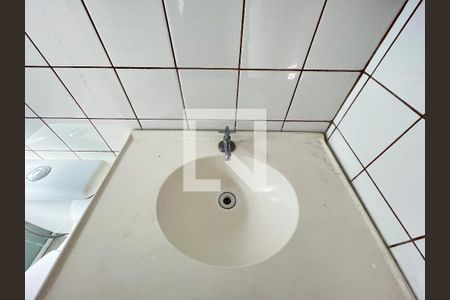 Casa à venda com 94m², 2 quartos e 2 vagas Casa à venda com 94m², 2 quartos e 2 vagasBanheiro da suíte edícula