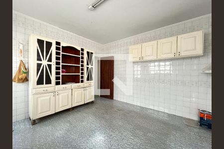 Casa à venda com 94m², 2 quartos e 2 vagas Casa à venda com 94m², 2 quartos e 2 vagasCozinha