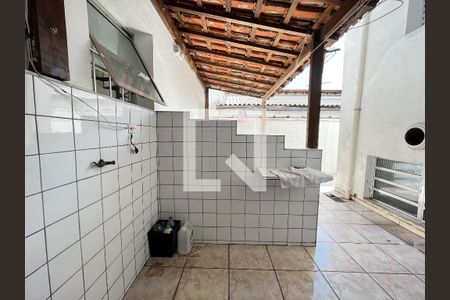 Casa à venda com 94m², 2 quartos e 2 vagas Casa à venda com 94m², 2 quartos e 2 vagasÁrea de Serviço
