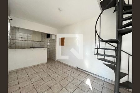 Casa à venda com 94m², 2 quartos e 2 vagas Casa à venda com 94m², 2 quartos e 2 vagasSala edícula