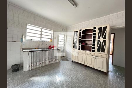 Casa à venda com 94m², 2 quartos e 2 vagas Casa à venda com 94m², 2 quartos e 2 vagasCozinha