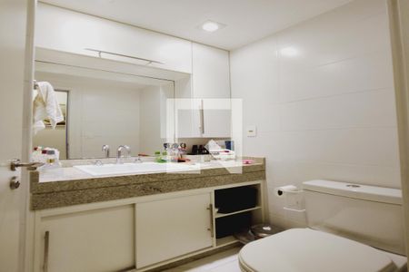 Apartamento à venda com 78m², 2 quartos e 1 vagaBanheiro