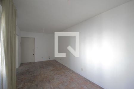 Sala/Quarto de apartamento à venda com 1 quarto, 44m² em Passo da Areia, Porto Alegre
