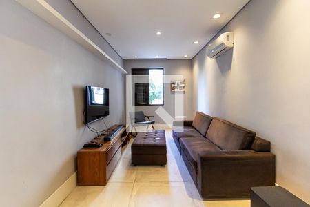 Sala de TV de apartamento à venda com 2 quartos, 123m² em Itaim Bibi, São Paulo
