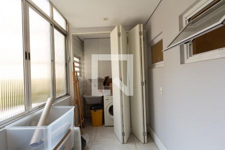 Apartamento à venda com 123m², 2 quartos e 1 vagaÁrea de Serviço