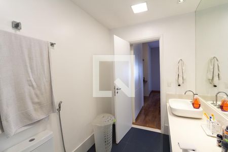 Apartamento à venda com 123m², 2 quartos e 1 vagaBanheiro da Suíte 