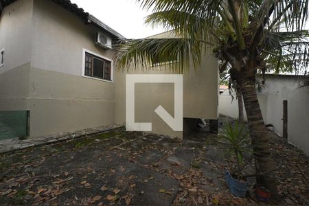 Casa para alugar com 300m², 3 quartos e 2 vagas Casa para alugar com 300m², 3 quartos e 2 vagasQuintal