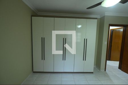 Casa para alugar com 300m², 3 quartos e 2 vagas Casa para alugar com 300m², 3 quartos e 2 vagasQuarto