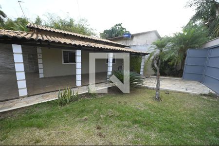 Casa para alugar com 300m², 3 quartos e 2 vagas Casa para alugar com 300m², 3 quartos e 2 vagasQuintal