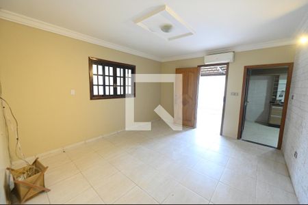 Sala de casa para alugar com 3 quartos, 300m² em Setor Jao, Goiânia