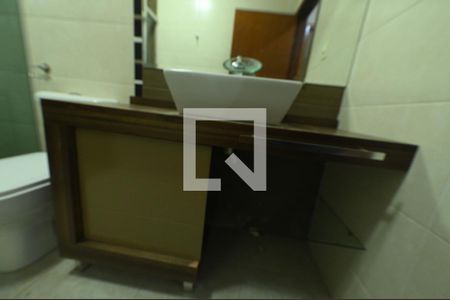 Casa para alugar com 300m², 3 quartos e 2 vagas Casa para alugar com 300m², 3 quartos e 2 vagasBanheiro