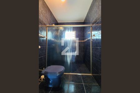 Casa para alugar com 200m², 3 quartos e 6 vagas Casa para alugar com 200m², 3 quartos e 6 vagasBanheiro da Suíte