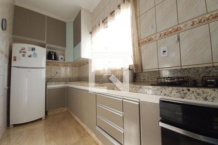 Casa para alugar com 200m², 3 quartos e 6 vagas Casa para alugar com 200m², 3 quartos e 6 vagasCozinha