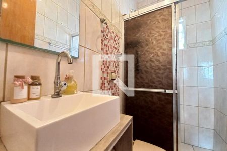 Casa para alugar com 200m², 3 quartos e 6 vagas Casa para alugar com 200m², 3 quartos e 6 vagasBanheiro Corredor