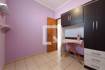 Casa para alugar com 200m², 3 quartos e 6 vagas Casa para alugar com 200m², 3 quartos e 6 vagasQuarto 2