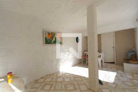 Casa para alugar com 200m², 3 quartos e 6 vagas Casa para alugar com 200m², 3 quartos e 6 vagasÁrea Comum