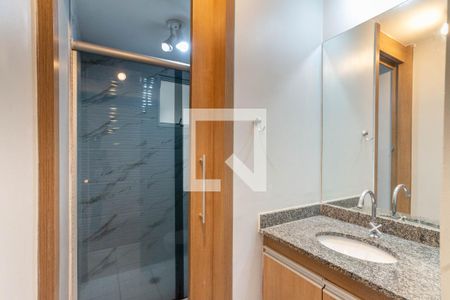 Banheiro Corredor de apartamento para alugar com 3 quartos, 63m² em Vila Endres, Guarulhos