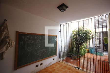 Casa à venda com 300m², 3 quartos e 4 vagasQuintal