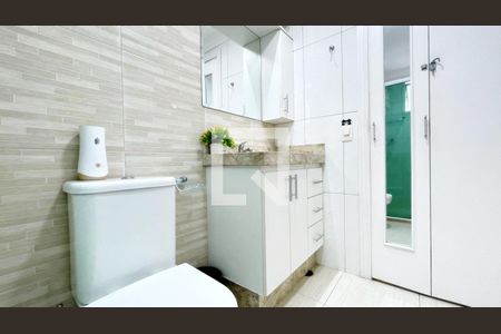 Apartamento para alugar com 50m², 2 quartos e 1 vaga Apartamento para alugar com 50m², 2 quartos e 1 vagaBanheiro