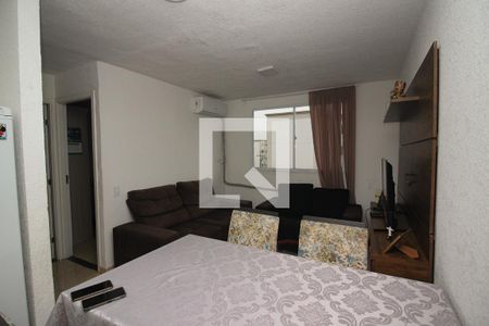 Sala de apartamento à venda com 2 quartos, 44m² em Hípica, Porto Alegre