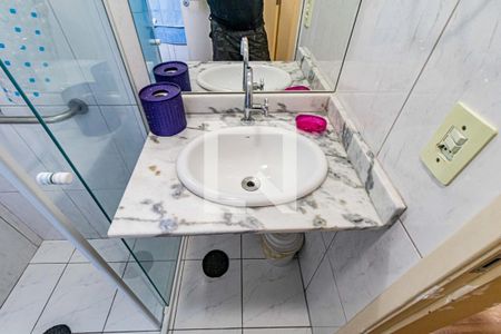 Casa à venda com 159m², 2 quartos e 2 vagasBanheiro da Suíte 2