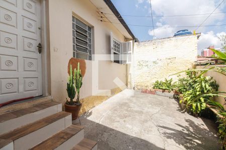 Casa para alugar com 50m², 1 quarto e 1 vaga Casa para alugar com 50m², 1 quarto e 1 vagaQuintal