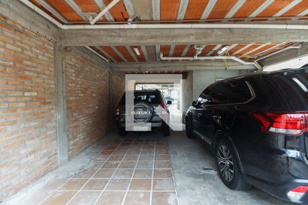 Casa para alugar com 50m², 1 quarto e 1 vaga Casa para alugar com 50m², 1 quarto e 1 vagaGaragem