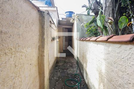 Casa para alugar com 50m², 1 quarto e 1 vaga Casa para alugar com 50m², 1 quarto e 1 vagaEntrada