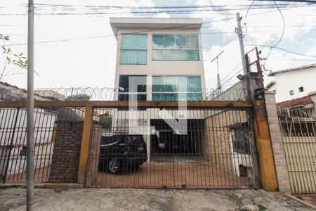 Casa para alugar com 50m², 1 quarto e 1 vaga Casa para alugar com 50m², 1 quarto e 1 vagaFachada