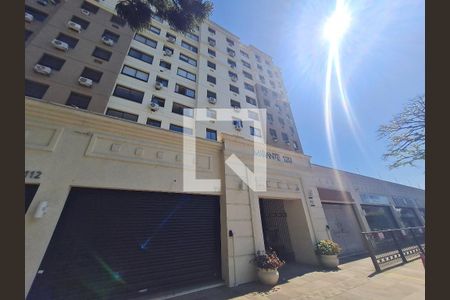 Apartamento à venda com 75m², 3 quartos e 2 vagasFachada