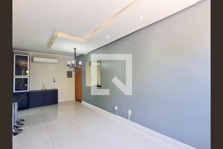 Sala de apartamento para alugar com 3 quartos, 75m² em Vila Jardim, Porto Alegre
