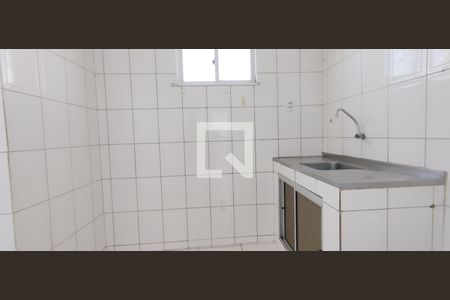 Cozinha de apartamento para alugar com 2 quartos, 45m² em Cabula Vi, Salvador