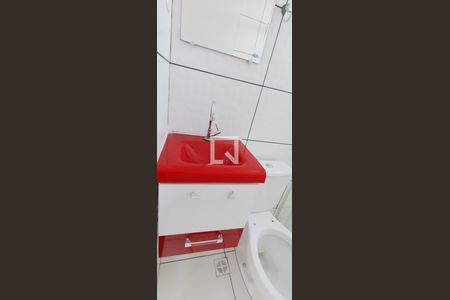 Banheiro de apartamento para alugar com 2 quartos, 45m² em Cabula Vi, Salvador