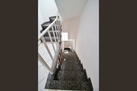 Escada de casa de condomínio à venda com 3 quartos, 105m² em Jardim, Santo André