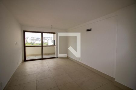 Apartamento à venda com 80m², 2 quartos e 1 vagaSala