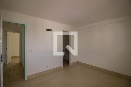 Apartamento à venda com 80m², 2 quartos e 1 vagaSuíte