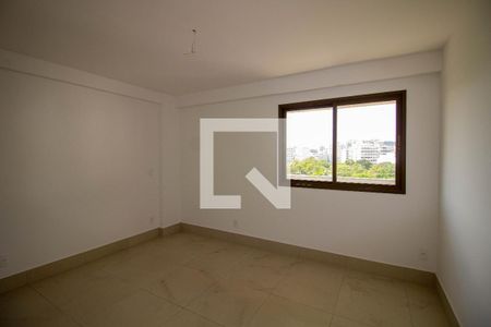 Apartamento à venda com 80m², 2 quartos e 1 vagaSuíte