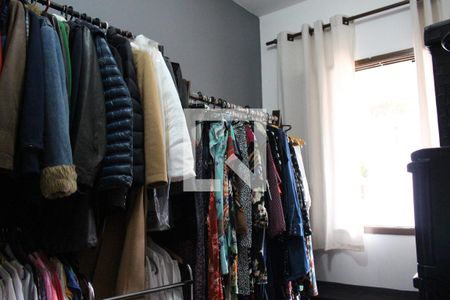 Casa à venda com 174m², 5 quartos e 2 vagasQuarto 4