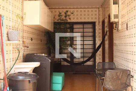 Casa à venda com 174m², 5 quartos e 2 vagasÁrea de Serviço