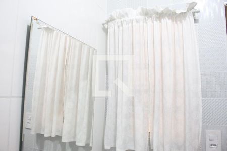 Casa à venda com 174m², 5 quartos e 2 vagasBanheiro 2