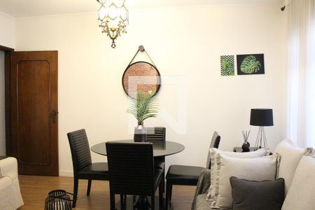 Sala de casa à venda com 5 quartos, 174m² em Vila Ester (zona Norte), São Paulo