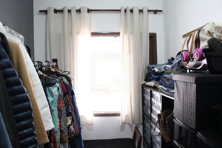 Casa à venda com 174m², 5 quartos e 2 vagasQuarto 4