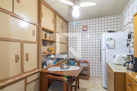 Casa para alugar com 520m², 3 quartos e 2 vagascozinha 2