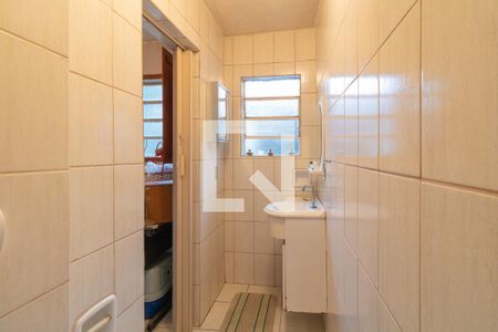 Casa para alugar com 520m², 3 quartos e 2 vagasBanheiro 