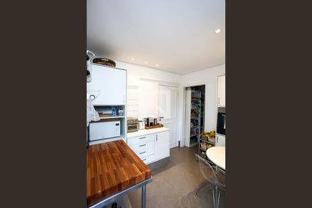 Apartamento à venda com 190m², 4 quartos e 3 vagasCozinha 