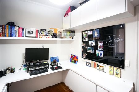 Apartamento à venda com 190m², 4 quartos e 3 vagasEscritório