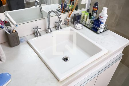 Apartamento à venda com 190m², 4 quartos e 3 vagasBanheiro 2