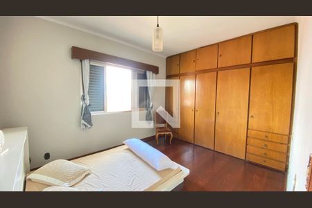 Casa para alugar com 330m², 3 quartos e 10 vagasQuarto 