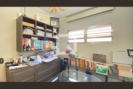 Casa para alugar com 330m², 3 quartos e 10 vagasEscritório