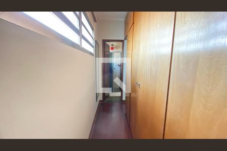 Casa para alugar com 330m², 3 quartos e 10 vagasCloset Suíte 2